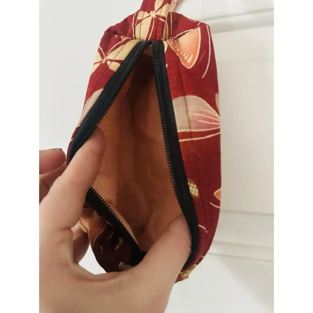 Small Cosmetic Travel Bag With Zipper. Red Floral Pattern